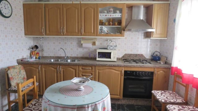 4 Zimmer Apartment zu verkaufen in Canillas de Albaida mit Garage - 137.000 € (Ref: 4954286)