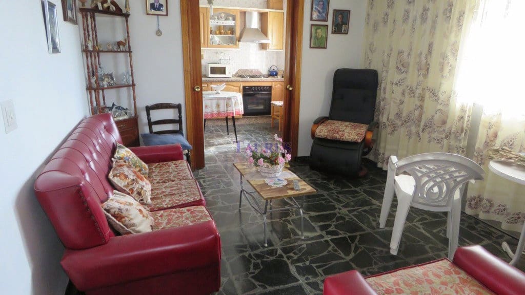 Apartamento de 4 habitaciones en Canillas de Albaida en venta con garaje - 137.000 € (Ref: 4954286)