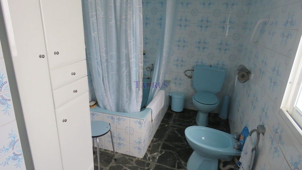 4 slaapkamer Appartement te koop in Canillas de Albaida met garage - € 137.000 (Ref: 4954286)
