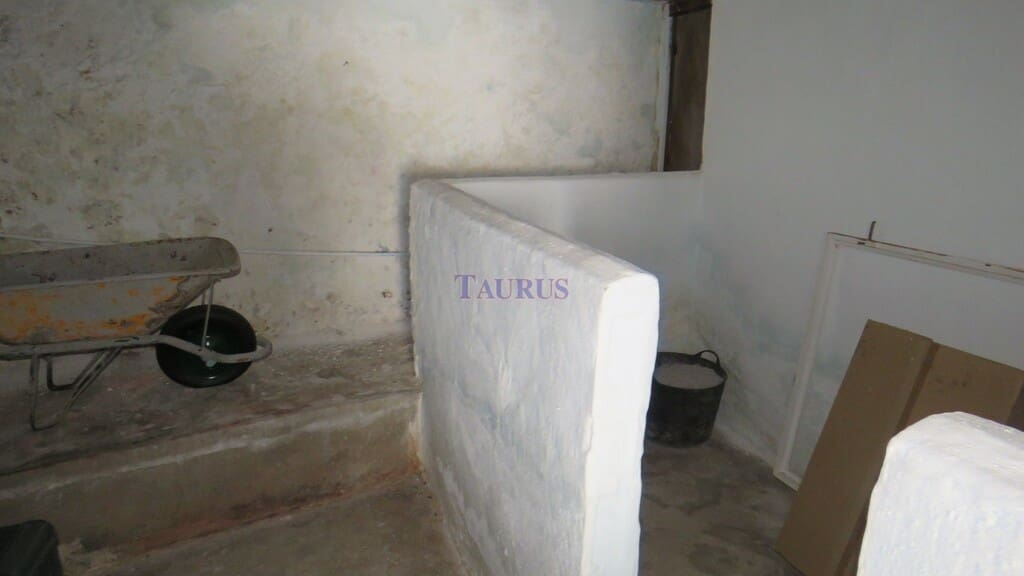4 slaapkamer Appartement te koop in Canillas de Albaida met garage - € 137.000 (Ref: 4954286)