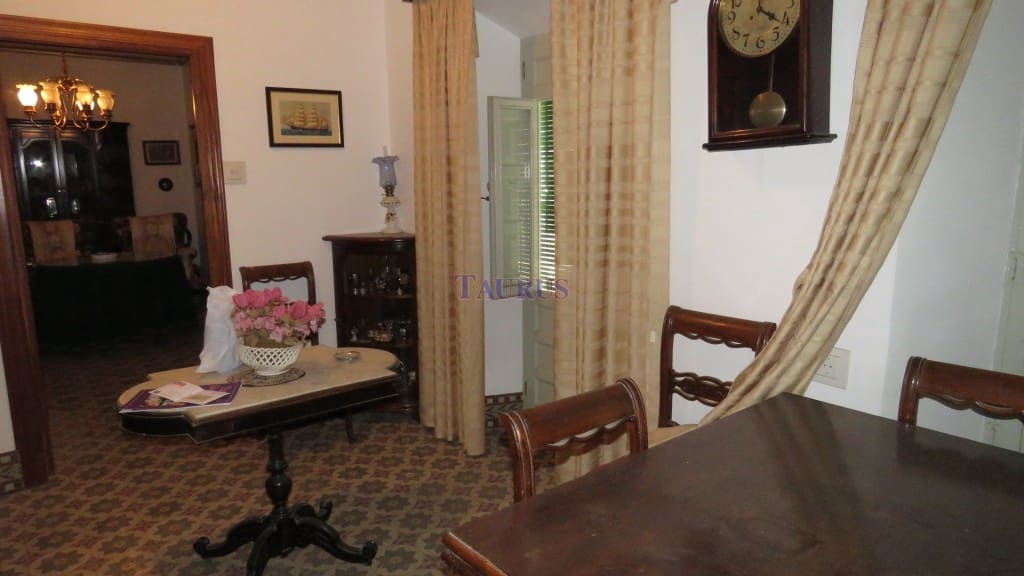 10 Zimmer Haus zu verkaufen in Competa - 210.000 € (Ref: 4961713)