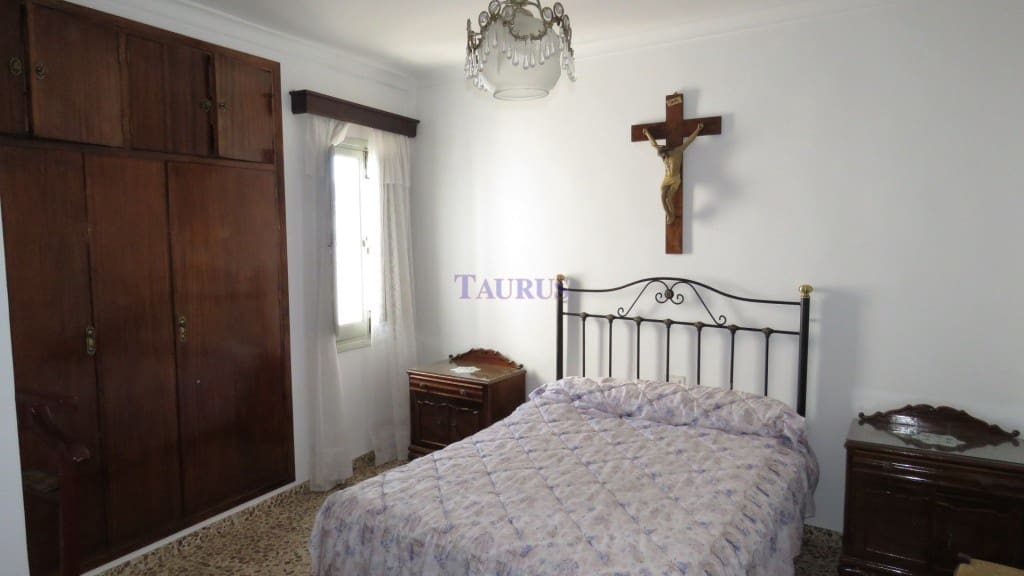 10 Zimmer Haus zu verkaufen in Competa - 210.000 € (Ref: 4961713)