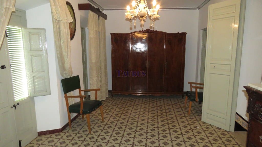 10 Zimmer Haus zu verkaufen in Competa - 210.000 € (Ref: 4961713)