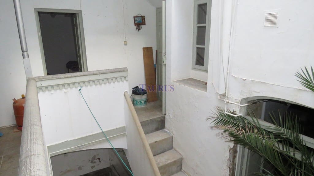 10 Zimmer Haus zu verkaufen in Competa - 210.000 € (Ref: 4961713)