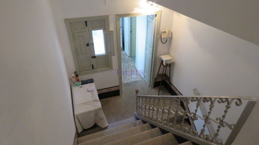 10 Zimmer Haus zu verkaufen in Competa - 210.000 € (Ref: 4961713)