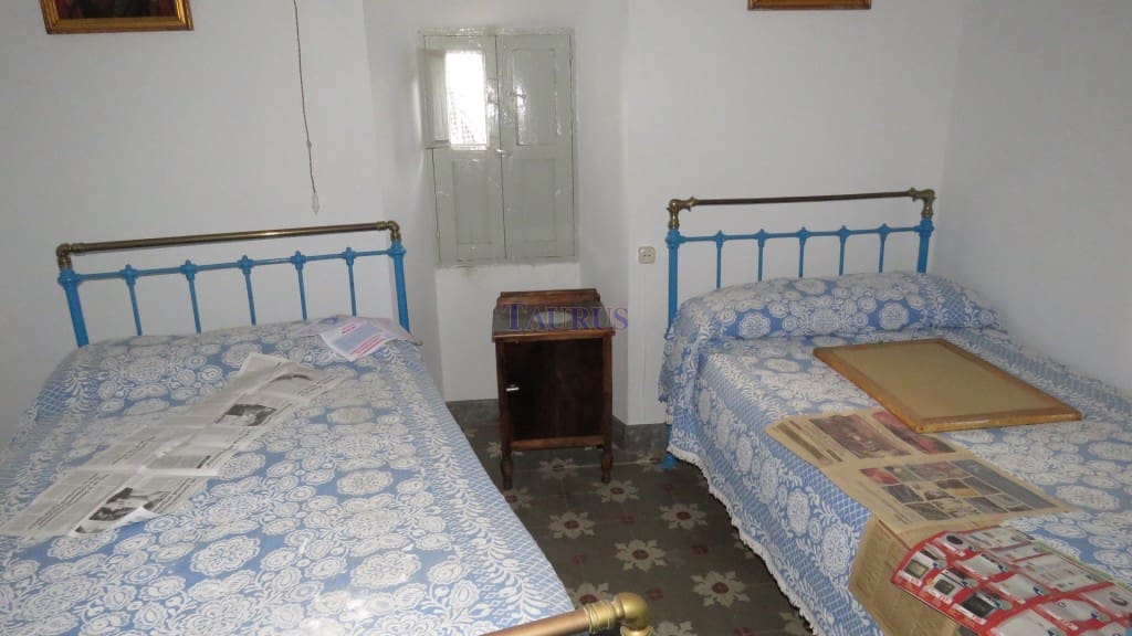 10 Zimmer Haus zu verkaufen in Competa - 210.000 € (Ref: 4961713)