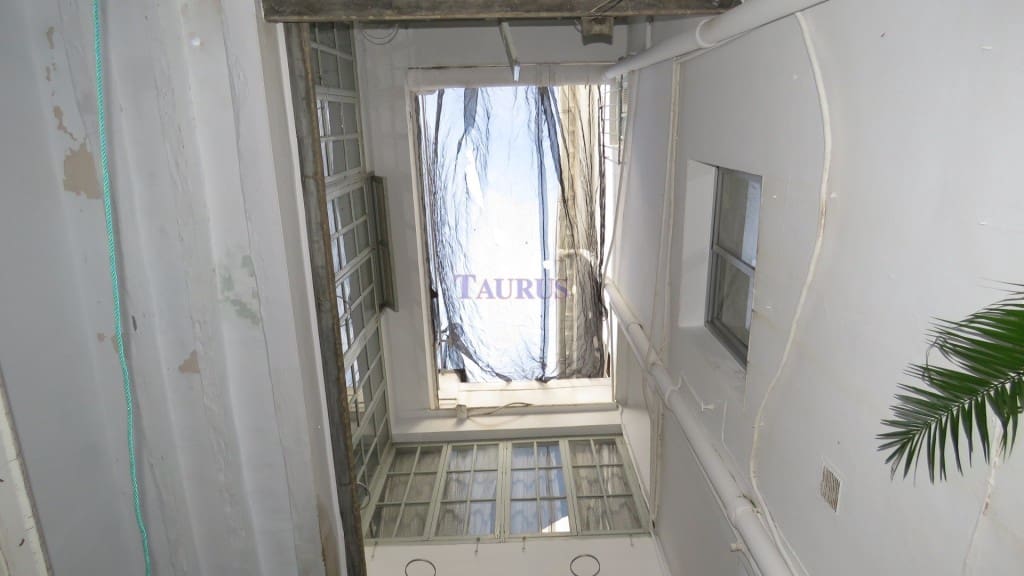 10 Zimmer Haus zu verkaufen in Competa - 210.000 € (Ref: 4961713)