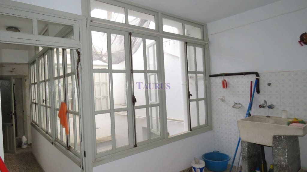 10 Zimmer Haus zu verkaufen in Competa - 210.000 € (Ref: 4961713)