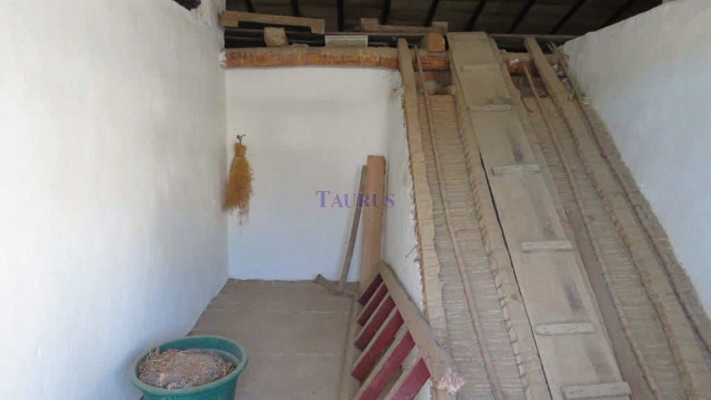 10 Zimmer Haus zu verkaufen in Competa - 210.000 € (Ref: 4961713)