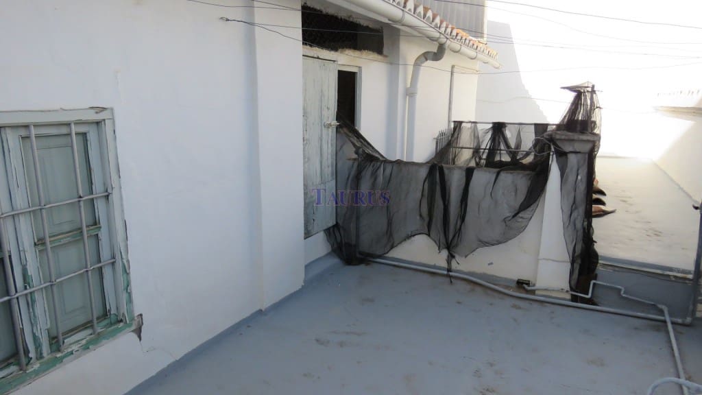 10 Zimmer Haus zu verkaufen in Competa - 210.000 € (Ref: 4961713)