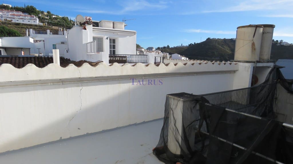 10 Zimmer Haus zu verkaufen in Competa - 210.000 € (Ref: 4961713)