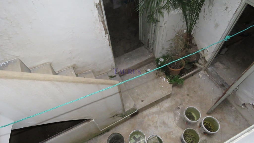 10 Zimmer Haus zu verkaufen in Competa - 210.000 € (Ref: 4961713)