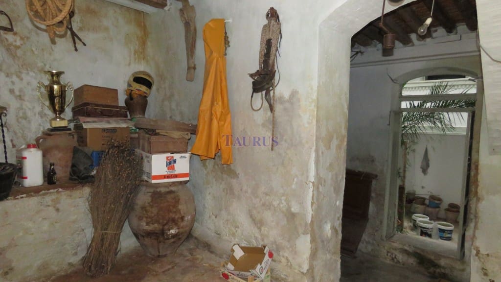 10 Zimmer Haus zu verkaufen in Competa - 210.000 € (Ref: 4961713)