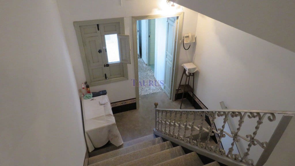 10 bedroom Townhouse for sale in Competa - € 210,000 (Ref: 4961713)