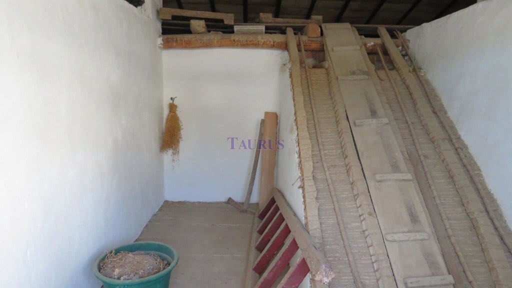 10 bedroom Townhouse for sale in Competa - € 210,000 (Ref: 4961713)
