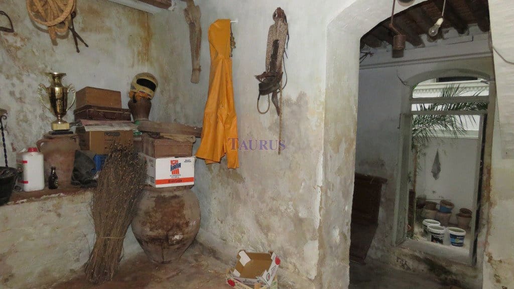 10 bedroom Townhouse for sale in Competa - € 210,000 (Ref: 4961713)