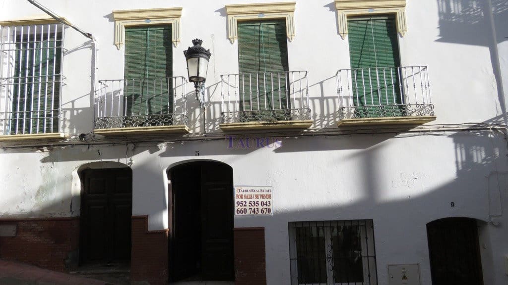 10 bedroom Townhouse for sale in Competa - € 210,000 (Ref: 4961713)
