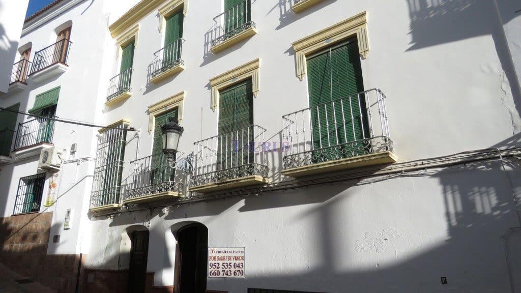 10 bedroom Townhouse for sale in Competa - € 210,000 (Ref: 4961713)