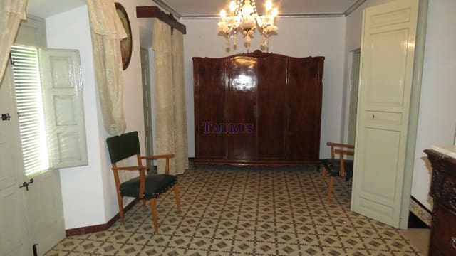 10 bedroom Townhouse for sale in Cómpeta - € 210,000 (Ref: 4961713)