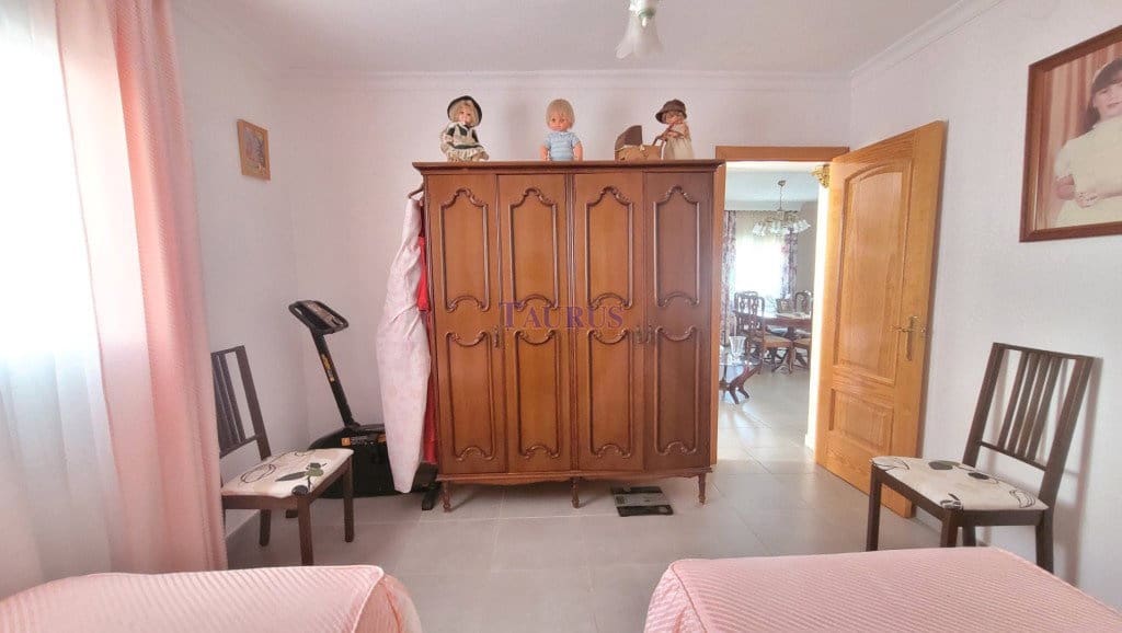 3 bedroom Townhouse for sale in Competa with pool garage - € 395,000 (Ref: 5061895)