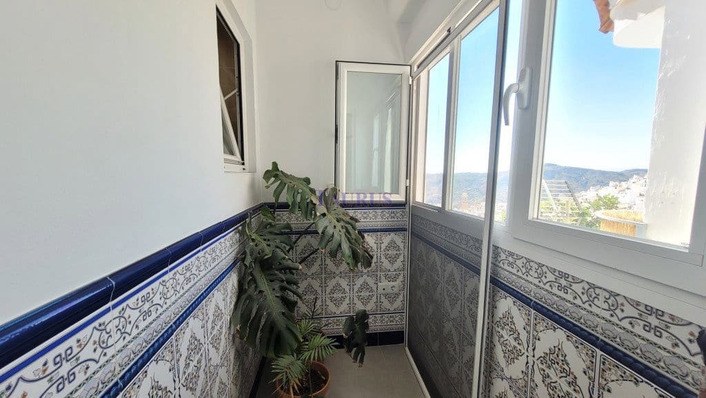 3 bedroom Townhouse for sale in Competa with pool garage - € 395,000 (Ref: 5061895)
