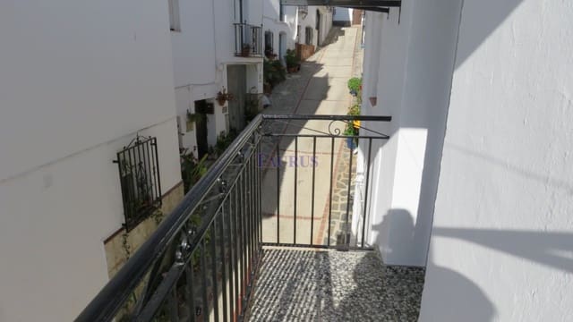 4 quarto Casa em Banda para venda em Canillas de Albaida - 107 000 € (Ref: 5080948)