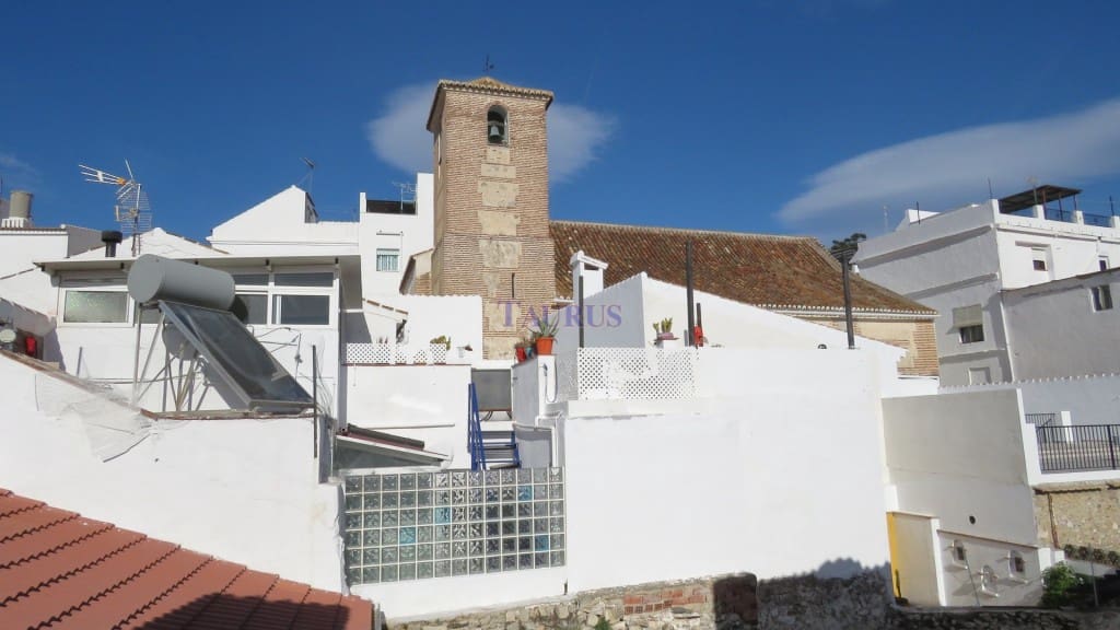 4 soveværelse Byhus til salg i Canillas de Albaida - € 107.000 (Ref: 5080948)