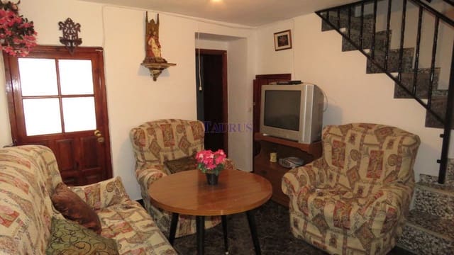 4 sovrum Hus till salu i Canillas de Albaida med pool - 107 000 € (Ref: 5080948)