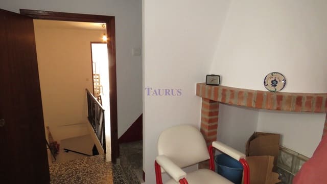 4 bedroom Townhouse for sale in Canillas de Albaida - € 107,000 (Ref: 5080948)
