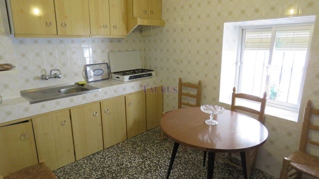 4 bedroom Townhouse for sale in Canillas de Albaida - € 107,000 (Ref: 5080948)