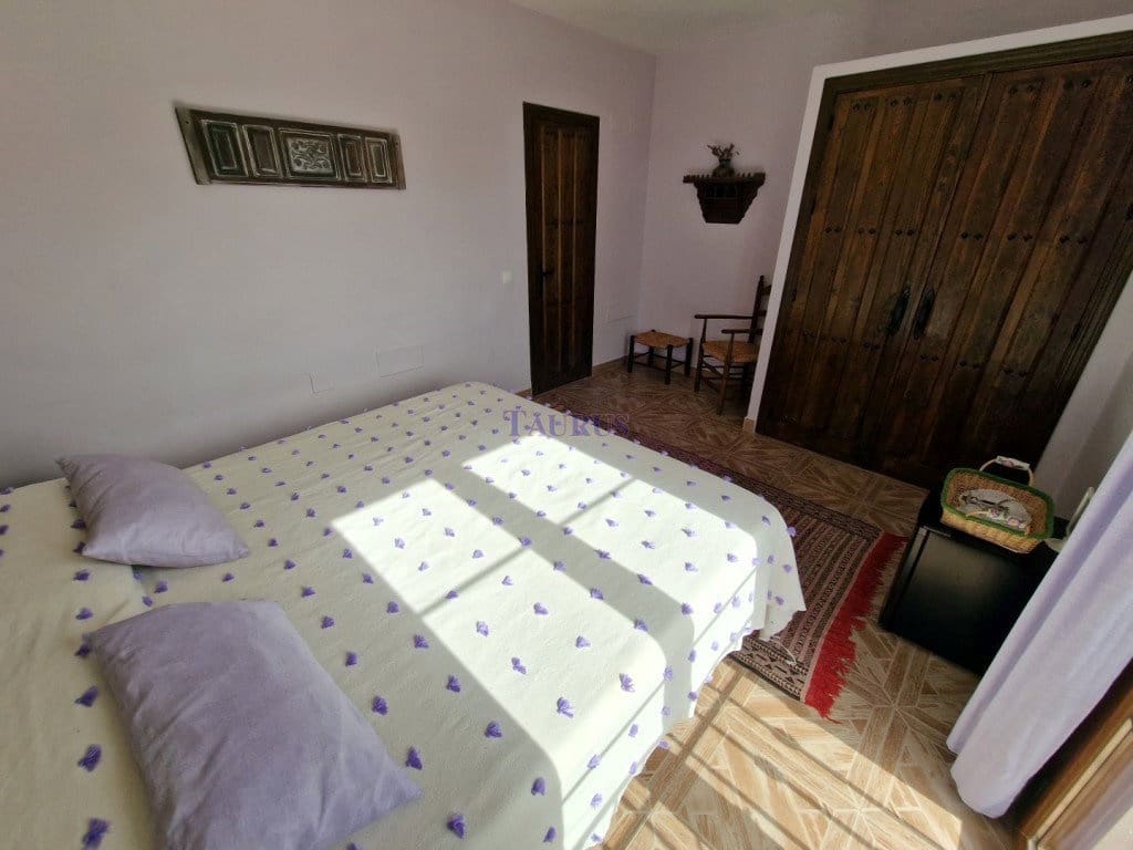 11 chambre Local Commercial à vendre à Alcaucin avec piscine garage - 1 350 000 € (Ref: 7473515)