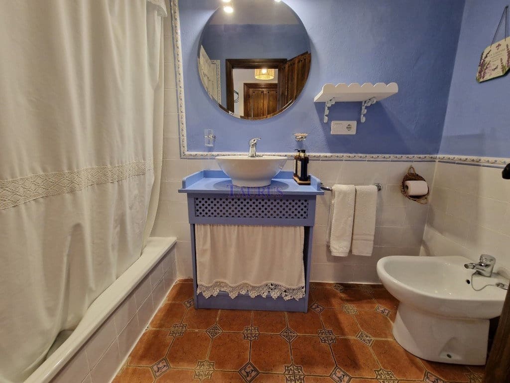 11 chambre Local Commercial à vendre à Alcaucin avec piscine garage - 1 350 000 € (Ref: 7473515)