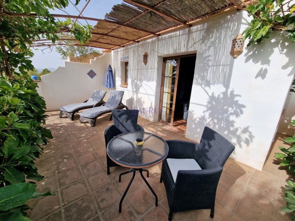 11 chambre Local Commercial à vendre à Alcaucin avec piscine garage - 1 350 000 € (Ref: 7473515)
