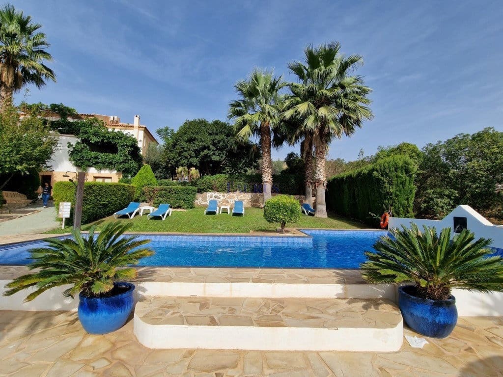 11 chambre Local Commercial à vendre à Alcaucin avec piscine garage - 1 350 000 € (Ref: 7473515)