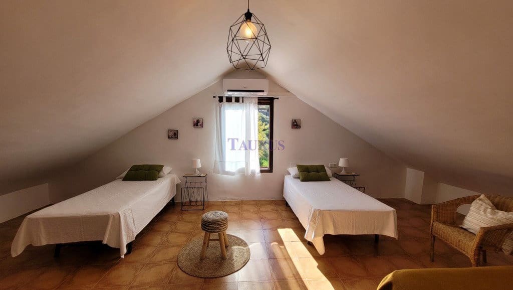 3 sypialnia Willa na sprzedaż w Torrox z basenem garażem - 394 000 € (Ref: 7473522)