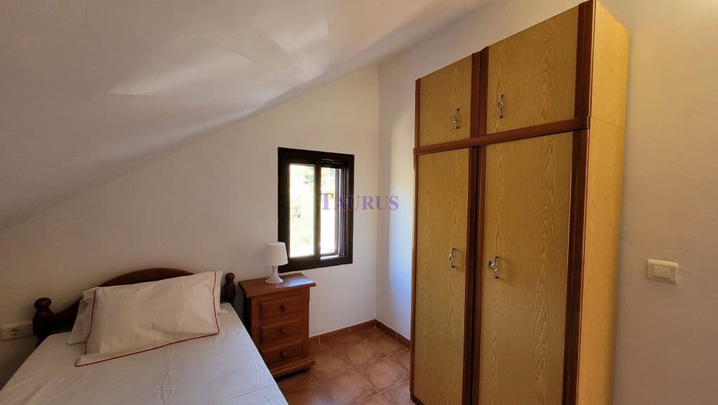 3 sypialnia Willa na sprzedaż w Torrox z basenem garażem - 394 000 € (Ref: 7473522)