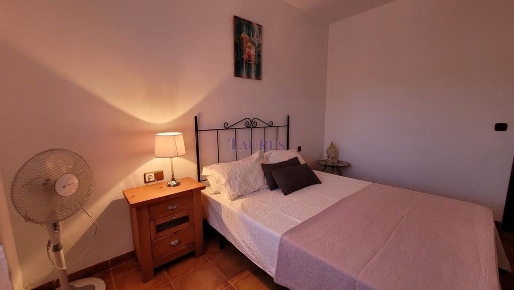 3 sypialnia Willa na sprzedaż w Torrox z basenem garażem - 394 000 € (Ref: 7473522)