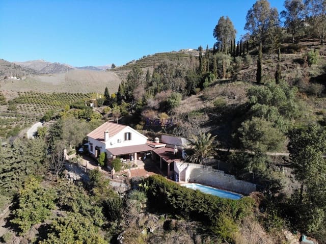 3 soveværelse Villa til salg i Torrox Pueblo, Torrox med swimmingpool garage - € 394.000 (Ref: 7473522)