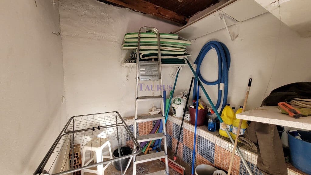 3 sypialnia Willa na sprzedaż w Torrox z basenem garażem - 394 000 € (Ref: 7473522)