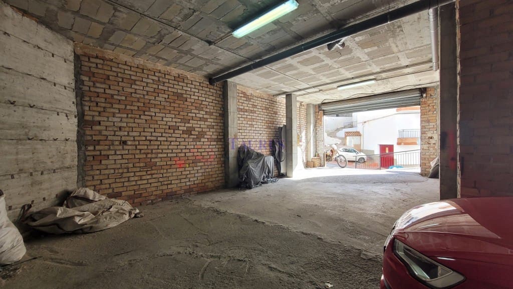 Business for sale in Competa - € 107,000 (Ref: 7473524)