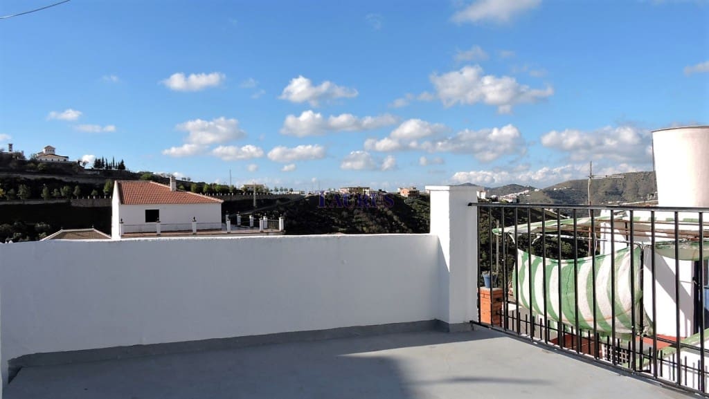 2 soveværelse Byhus til salg i Competa - € 82.000 (Ref: 7473535)