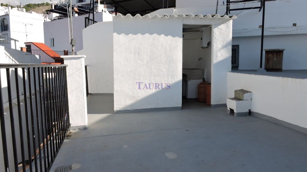 2 soveværelse Byhus til salg i Competa - € 82.000 (Ref: 7473535)