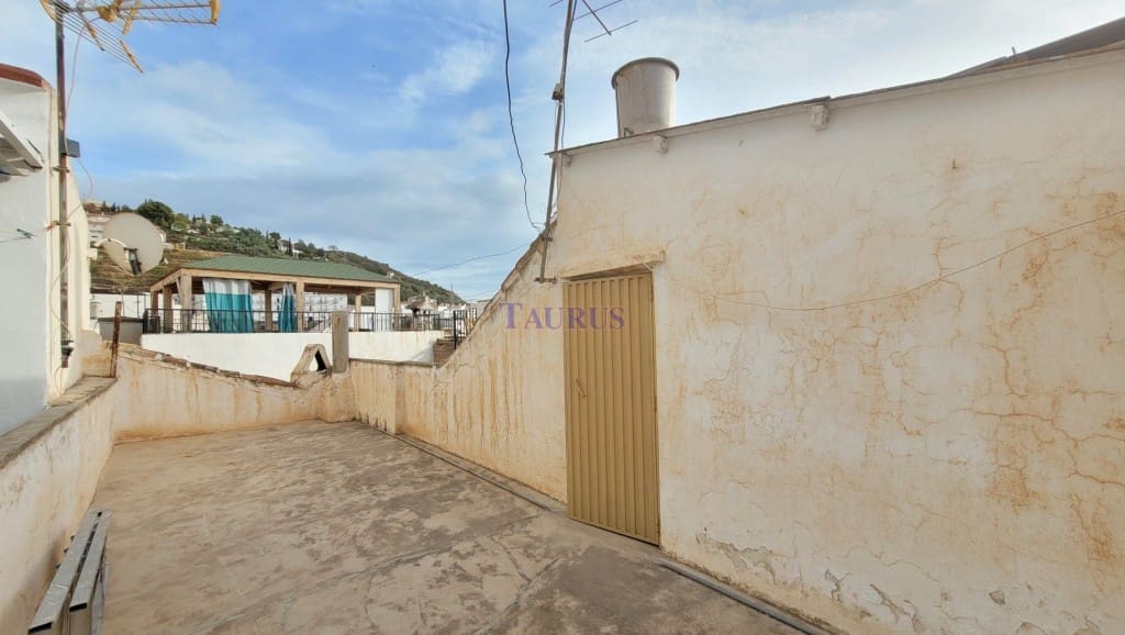 3 soveværelse Byhus til salg i Competa - € 99.000 (Ref: 7473544)