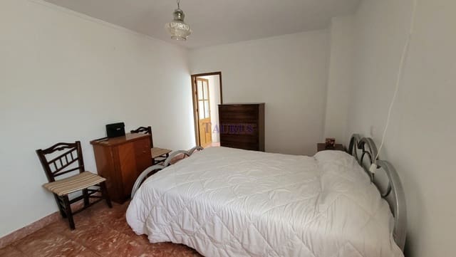 3 bedroom Townhouse for sale in Cómpeta - € 80,000 (Ref: 7473560)