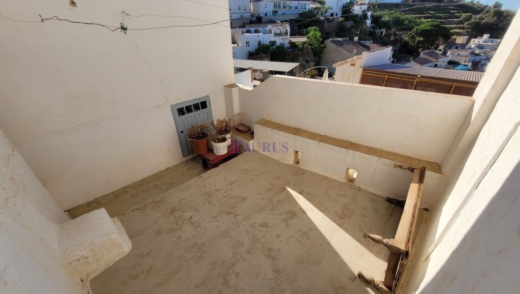 3 soveværelse Byhus til salg i Competa - € 80.000 (Ref: 7473560)