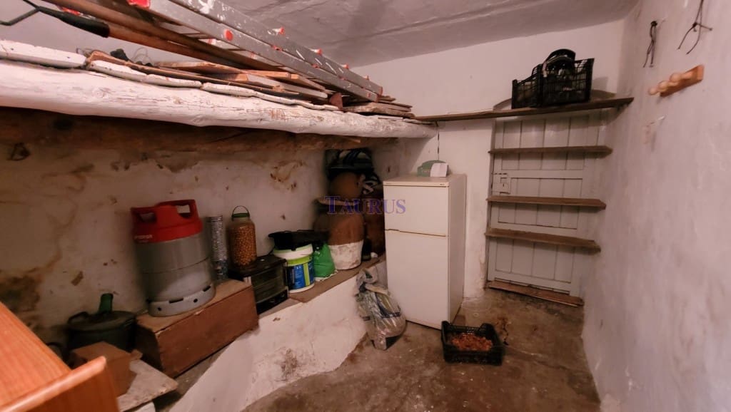 3 soveværelse Byhus til salg i Competa - € 80.000 (Ref: 7473560)