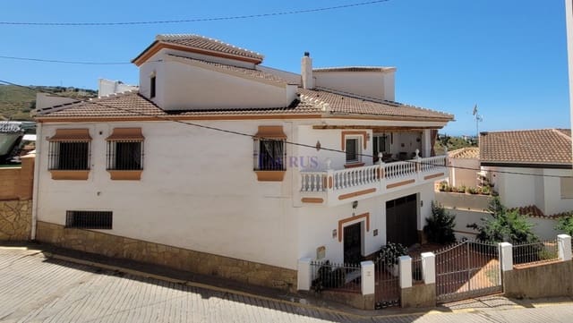 4 sypialnia Dom na sprzedaż w Cómpeta z basenem garażem - 649 000 € (Ref: 7473575)