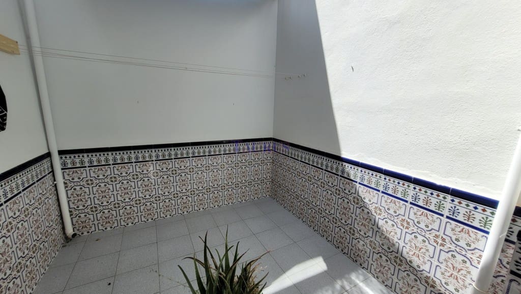 4 soveværelse Byhus til salg i Competa med swimmingpool garage - € 649.000 (Ref: 7473575)