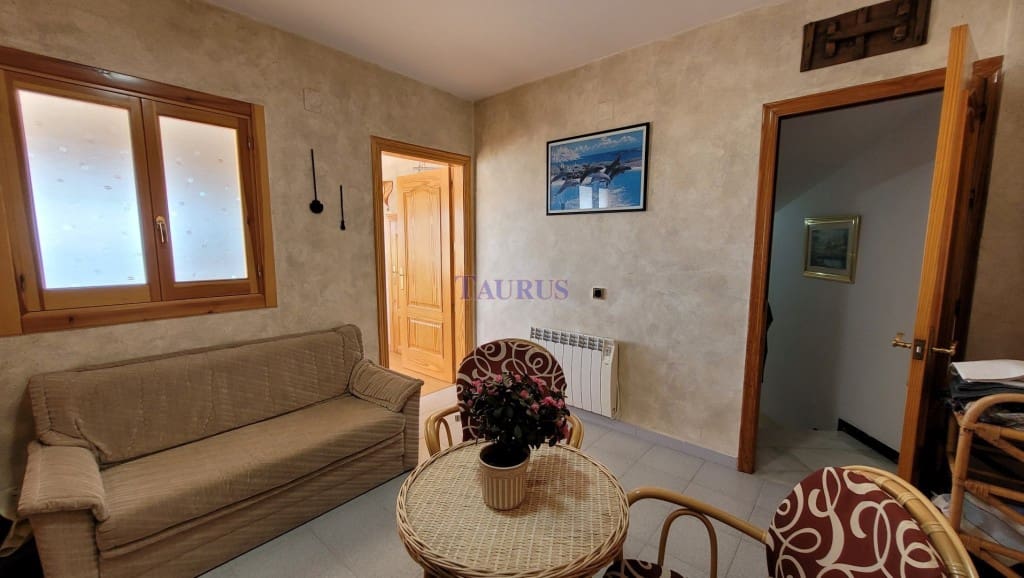 4 soveværelse Byhus til salg i Competa med swimmingpool garage - € 649.000 (Ref: 7473575)