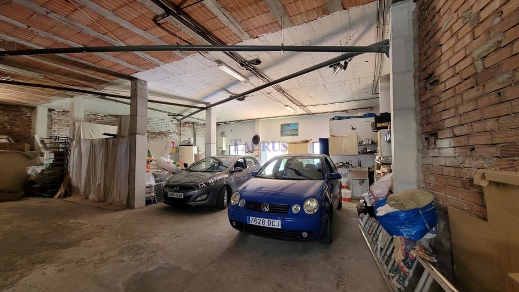 4 soveværelse Byhus til salg i Competa med swimmingpool garage - € 649.000 (Ref: 7473575)